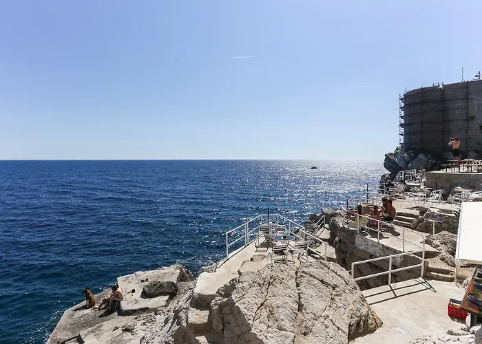 Buza Beach Apartments
